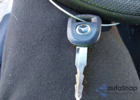 2007 Mazda Mazda3 I Sport z USA, uszkodzony, nr VIN JM1BK12F371751253